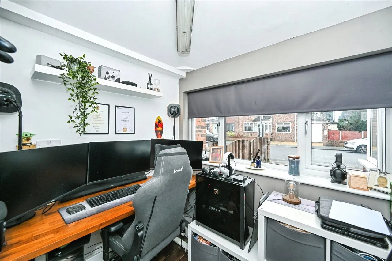 Walton Avenue, Penketh, Warrington, Cheshire, WA5, photo 16