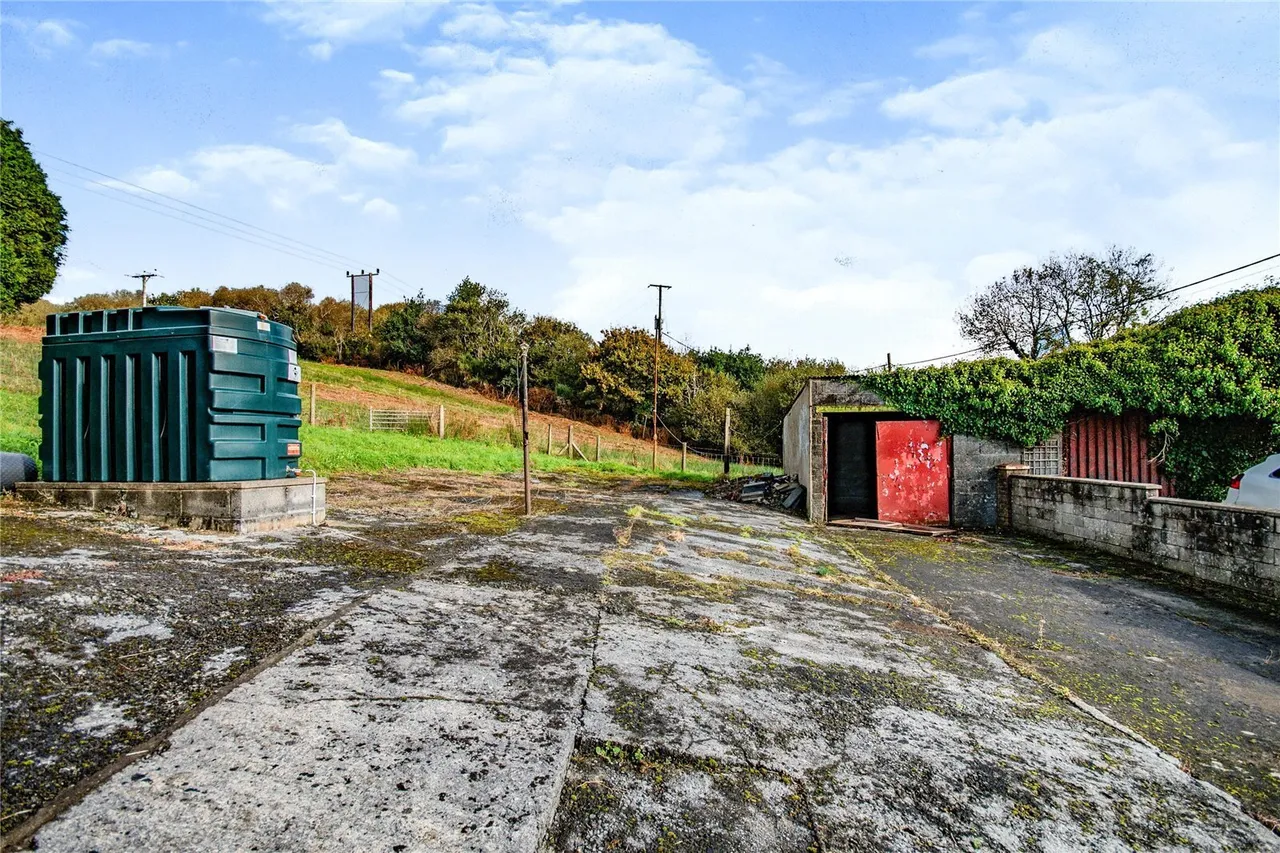 Meinciau Road, Mynyddygarreg, SA17, photo 12