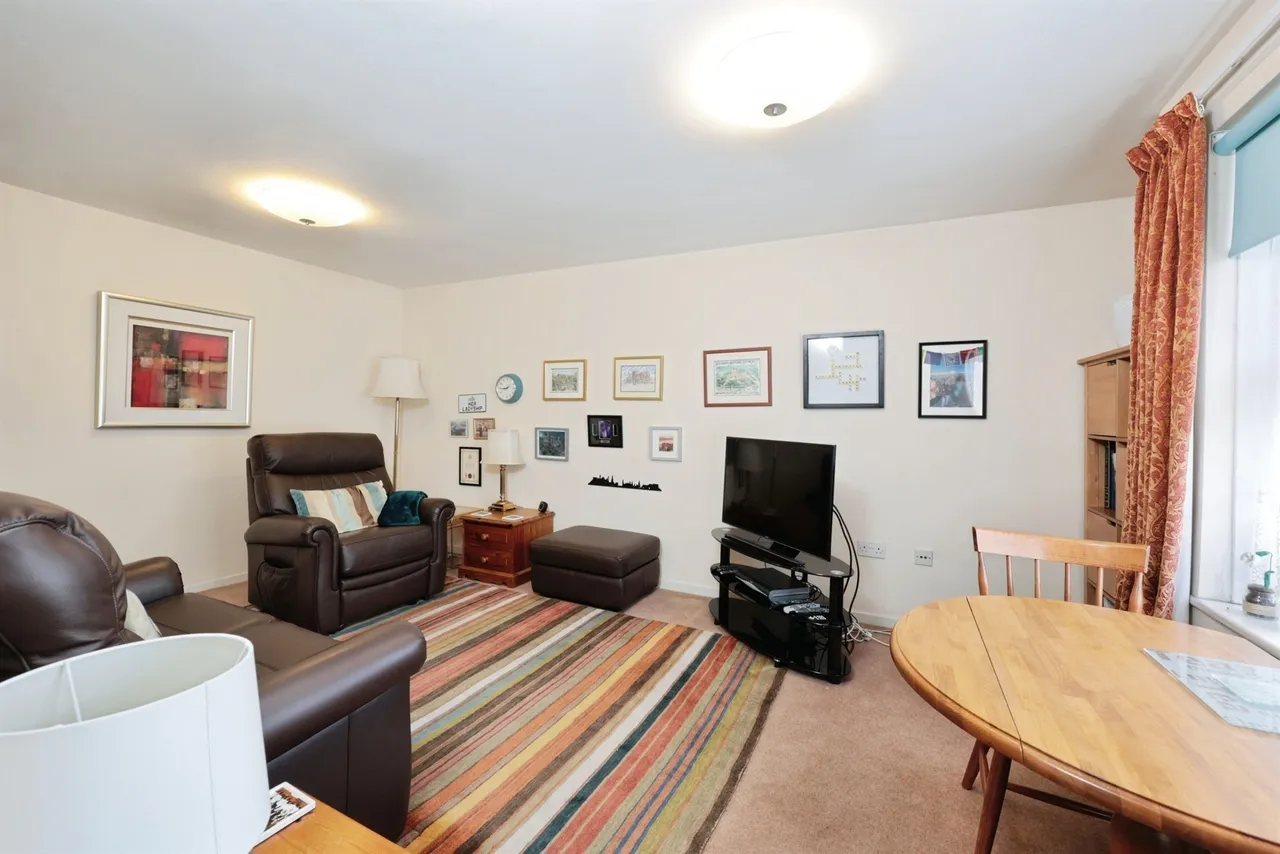 Lower High Street, Watford, WD17, photo 5