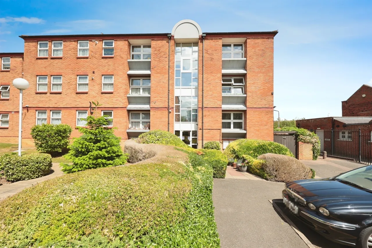 Lower High Street, Watford, WD17, photo 3