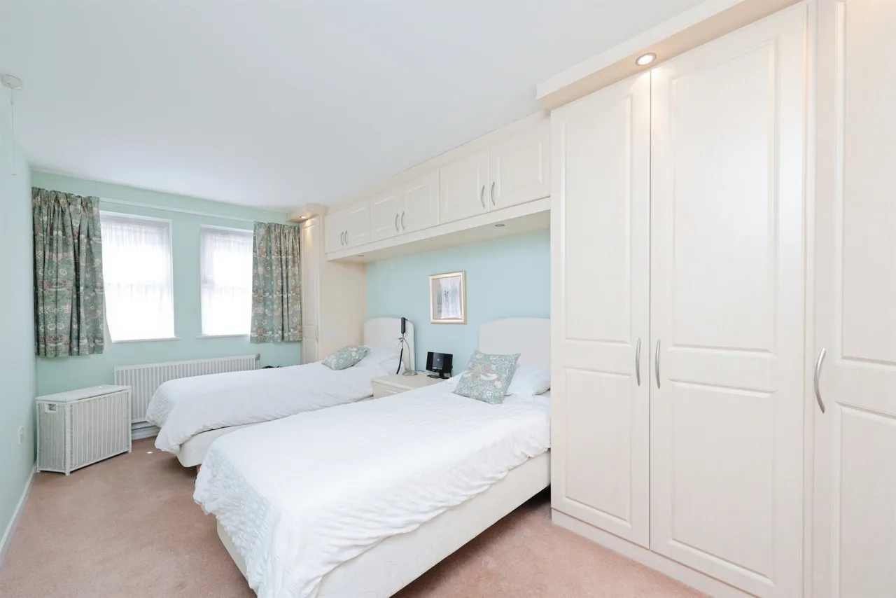 Lower High Street, Watford, WD17, photo 11