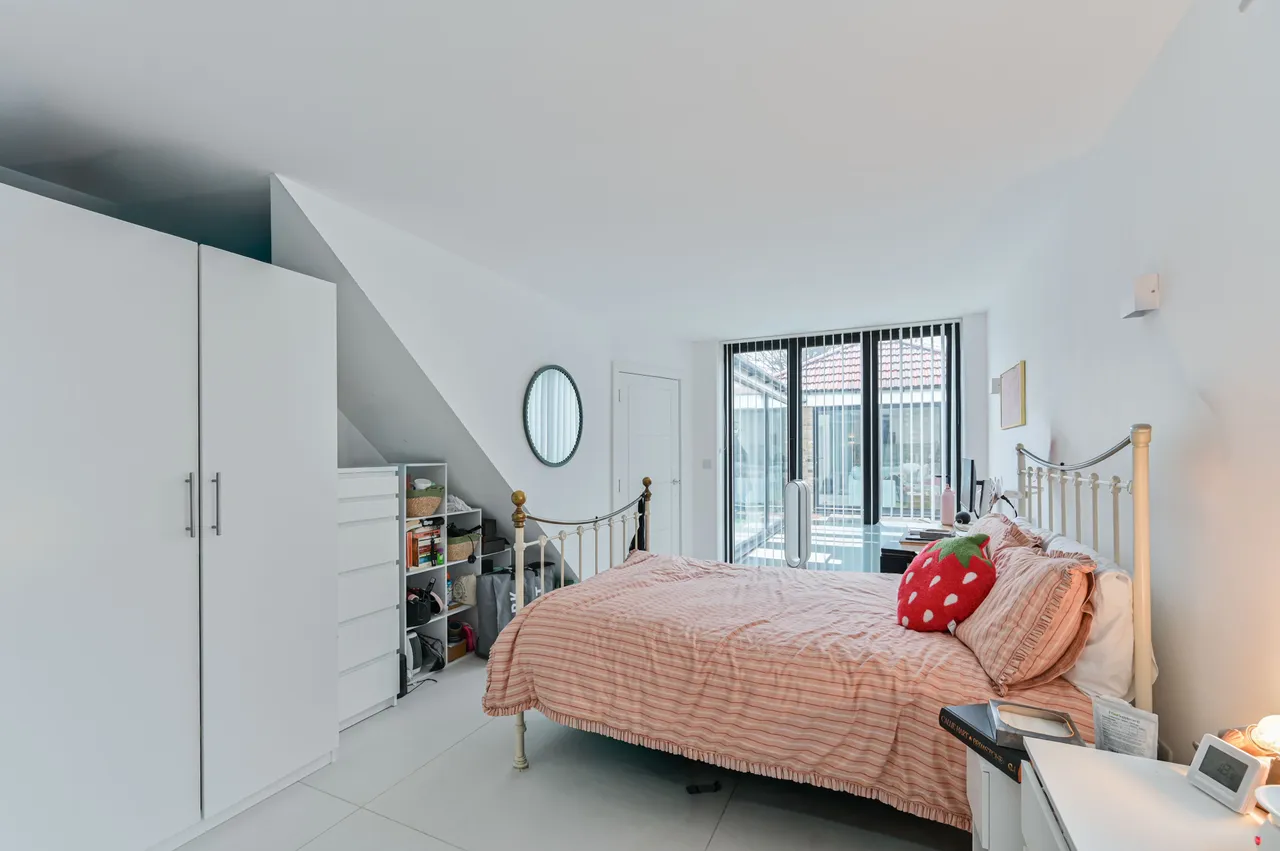 118a Bickersteth Road, London, photo 9