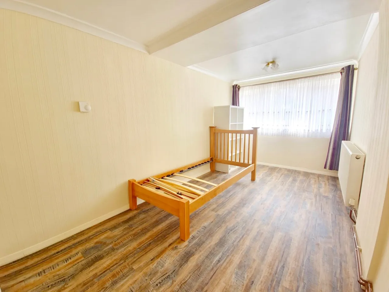 Aldwych Close, Hornchurch, RM12, photo 6