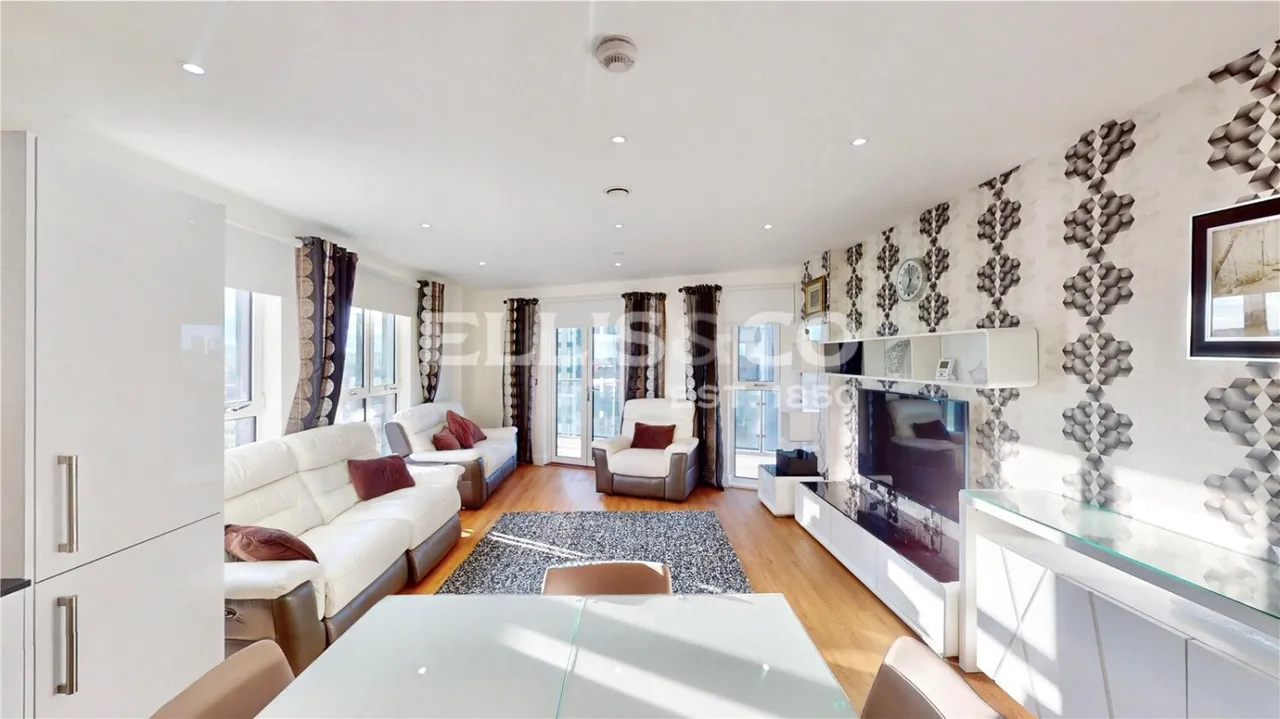 Hatton Road, Wembley, HA0, photo 4