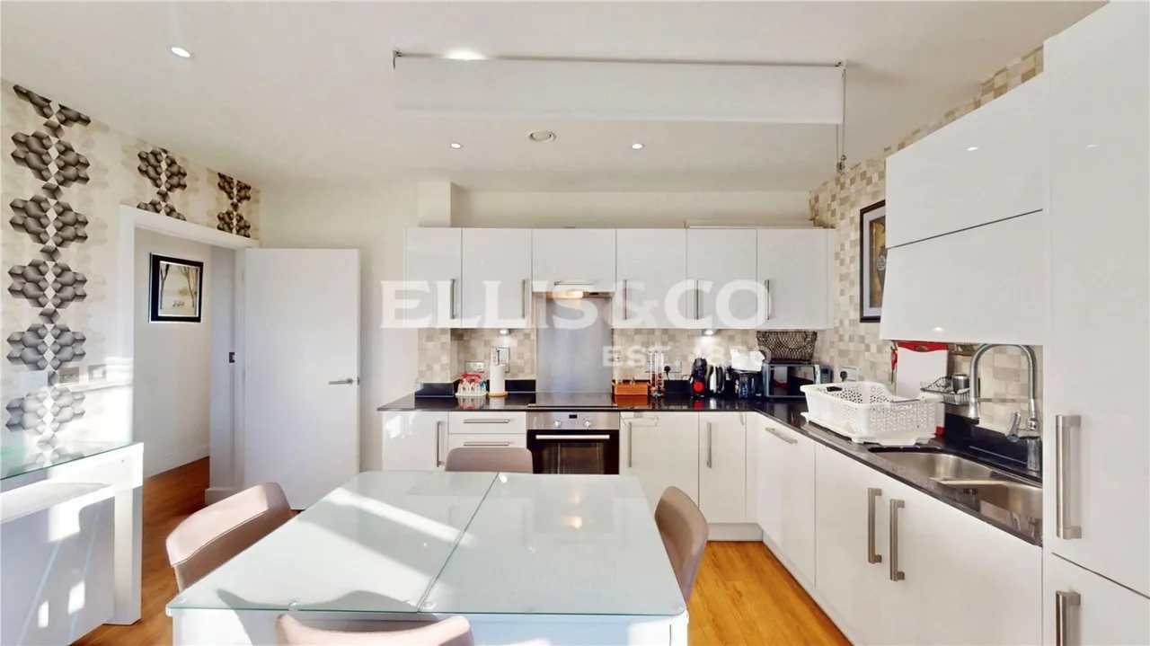 Hatton Road, Wembley, HA0, photo 5