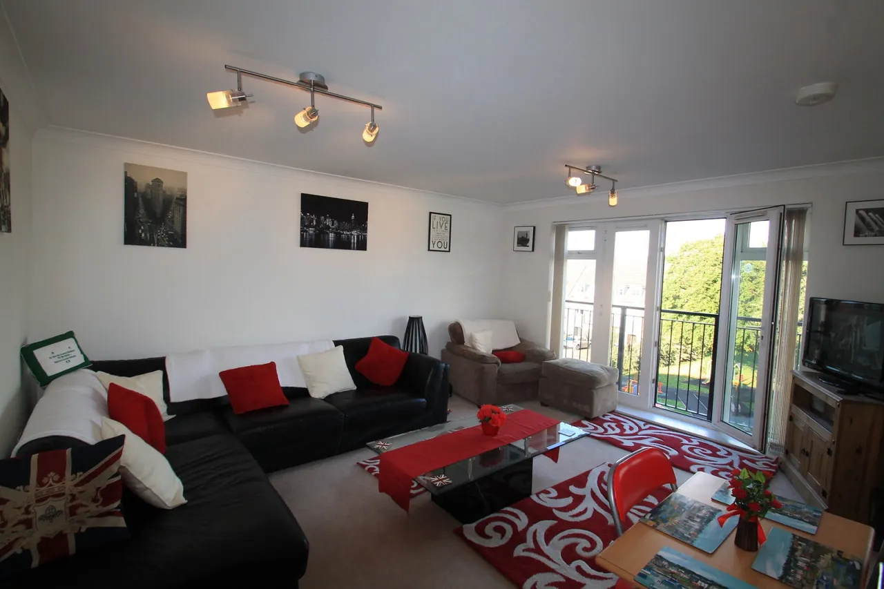 Trinity Court, Dartford, Kent, DA1, photo 2
