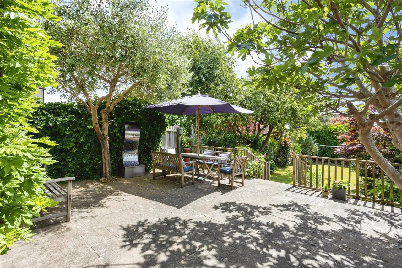 Hadlow Road, Tonbridge, TN9, photo 6