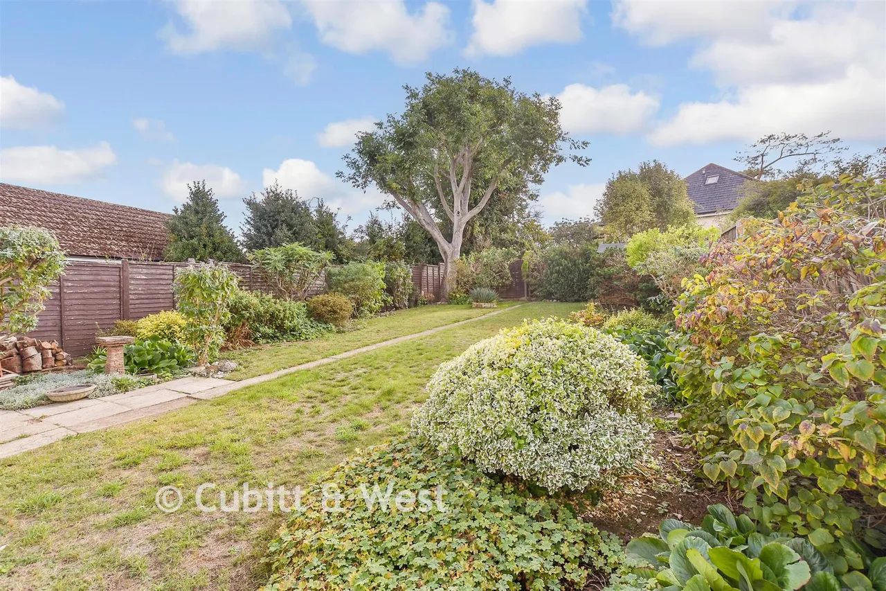 Wilmot Way, Banstead, SM7, photo 11