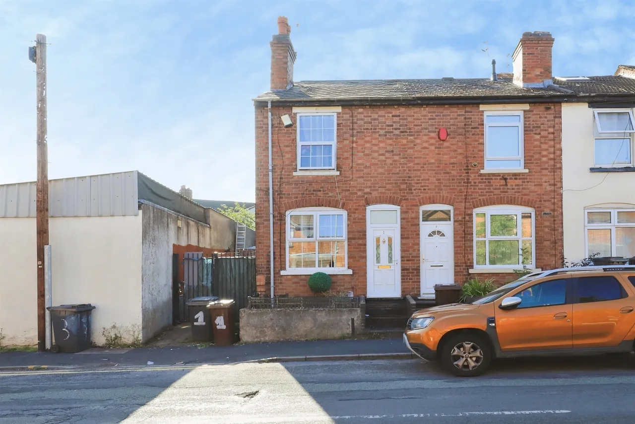 2 bed house for sale, Craddock Street, Whitmore Reans, WV6