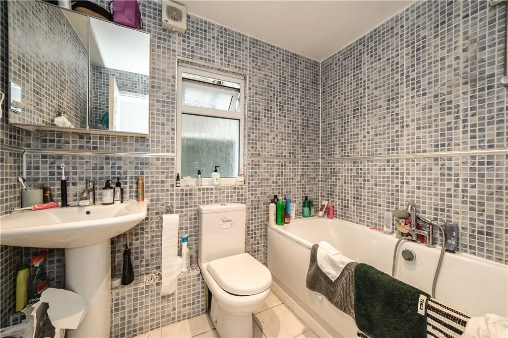 Railton Road, London, SE24, photo 4