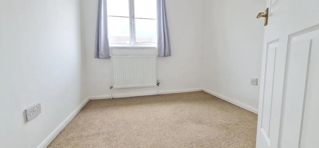 Tendring Avenue, Rayleigh, Essex, SS6 9SB, photo 16