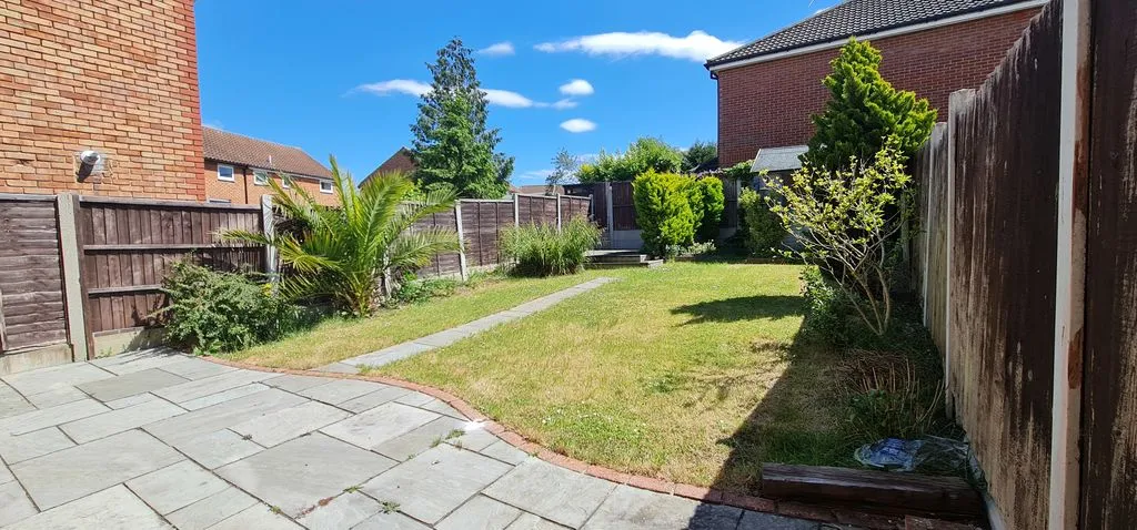 Tendring Avenue, Rayleigh, Essex, SS6 9SB, photo 19
