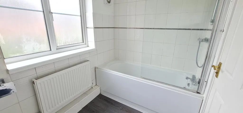 Tendring Avenue, Rayleigh, Essex, SS6 9SB, photo 17