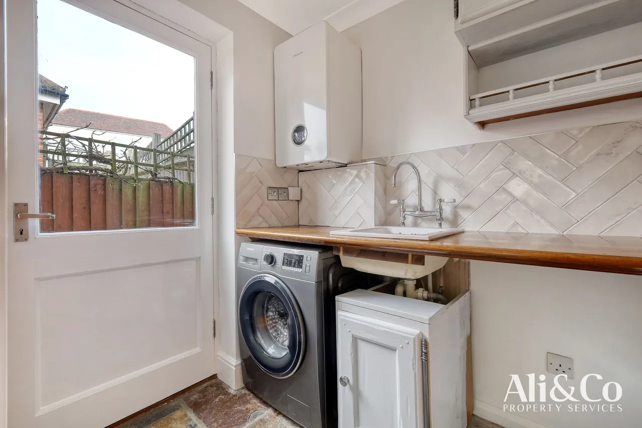 Henry De Grey Close, Grays, Essex, RM17 5GH, photo 9
