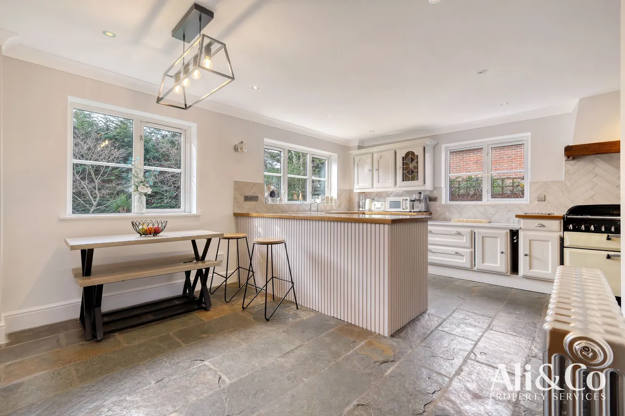 Henry De Grey Close, Grays, Essex, RM17 5GH, photo 6