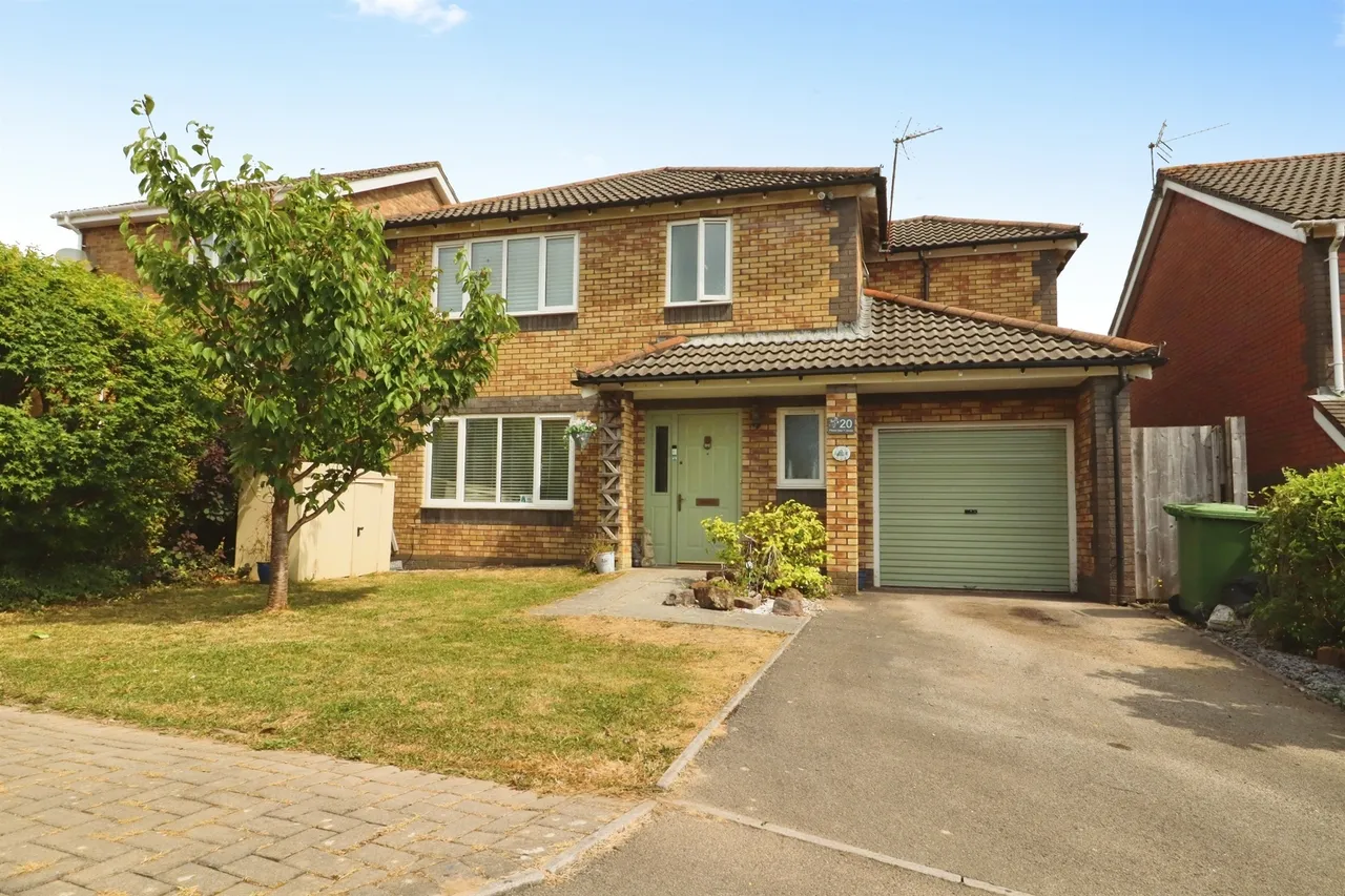 4 bed house for sale — Ffordd Glas Y Dorlan, Llantwit Fardre, Pontypridd