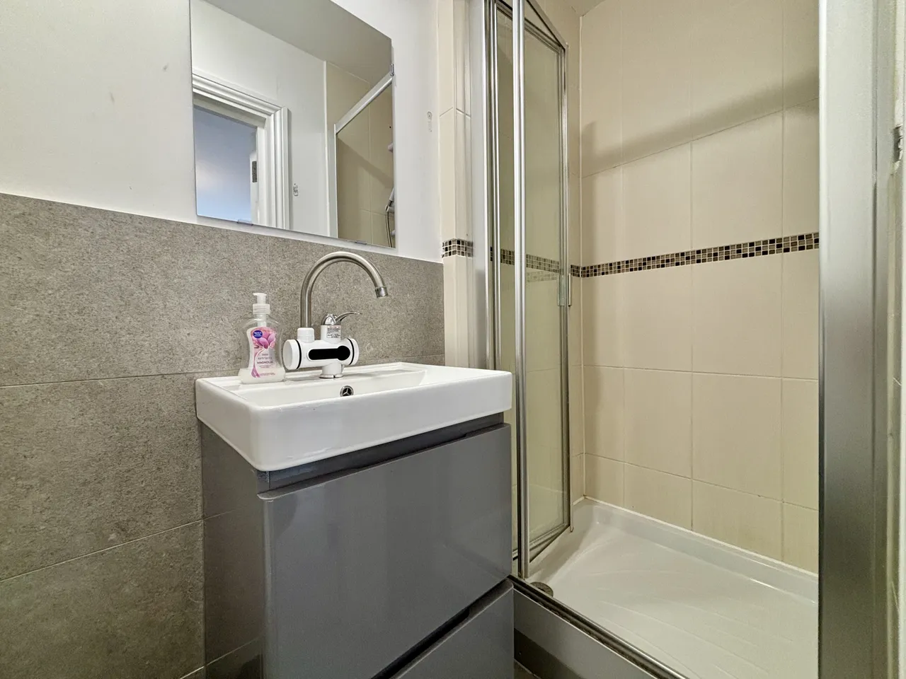 Kings Road, SE25, photo 5