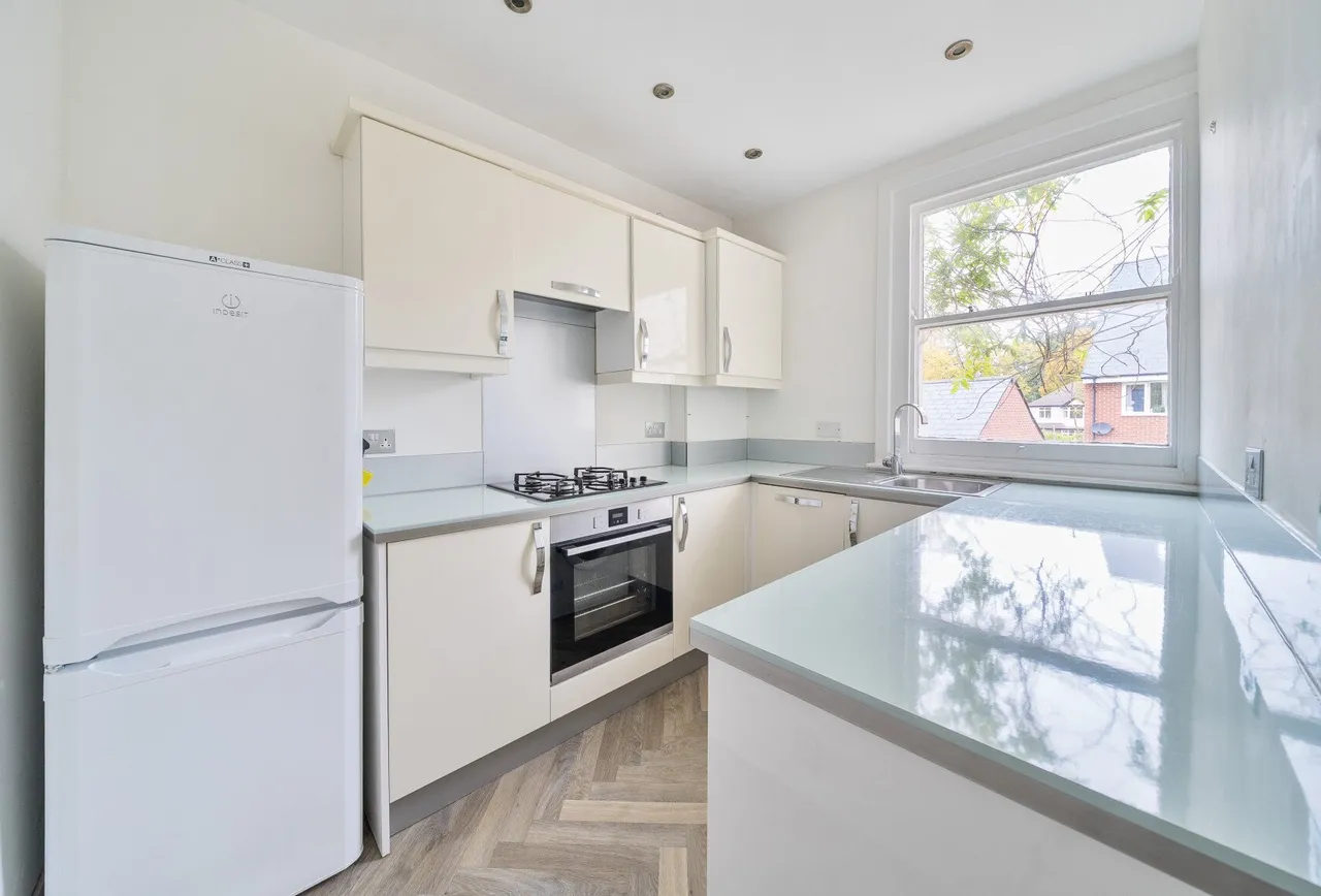 1 bed flat for sale — Malvern Road, Cheltenham, GL50 2NT