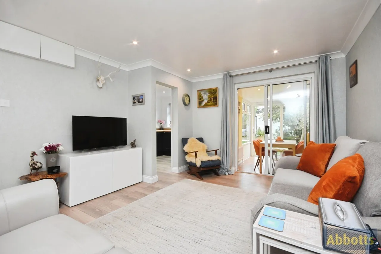 Creswick Avenue, Rayleigh, SS6, photo 10