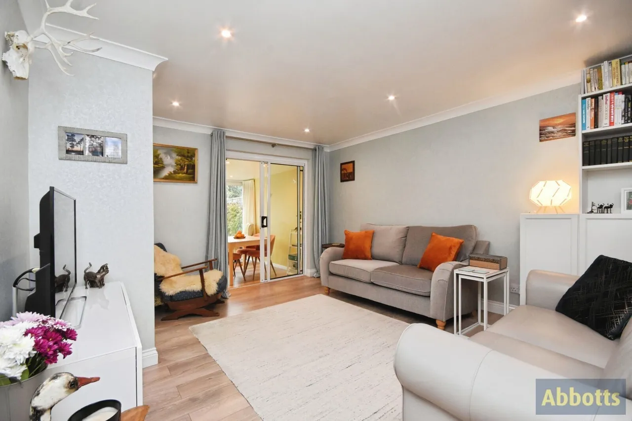 Creswick Avenue, Rayleigh, SS6, photo 12