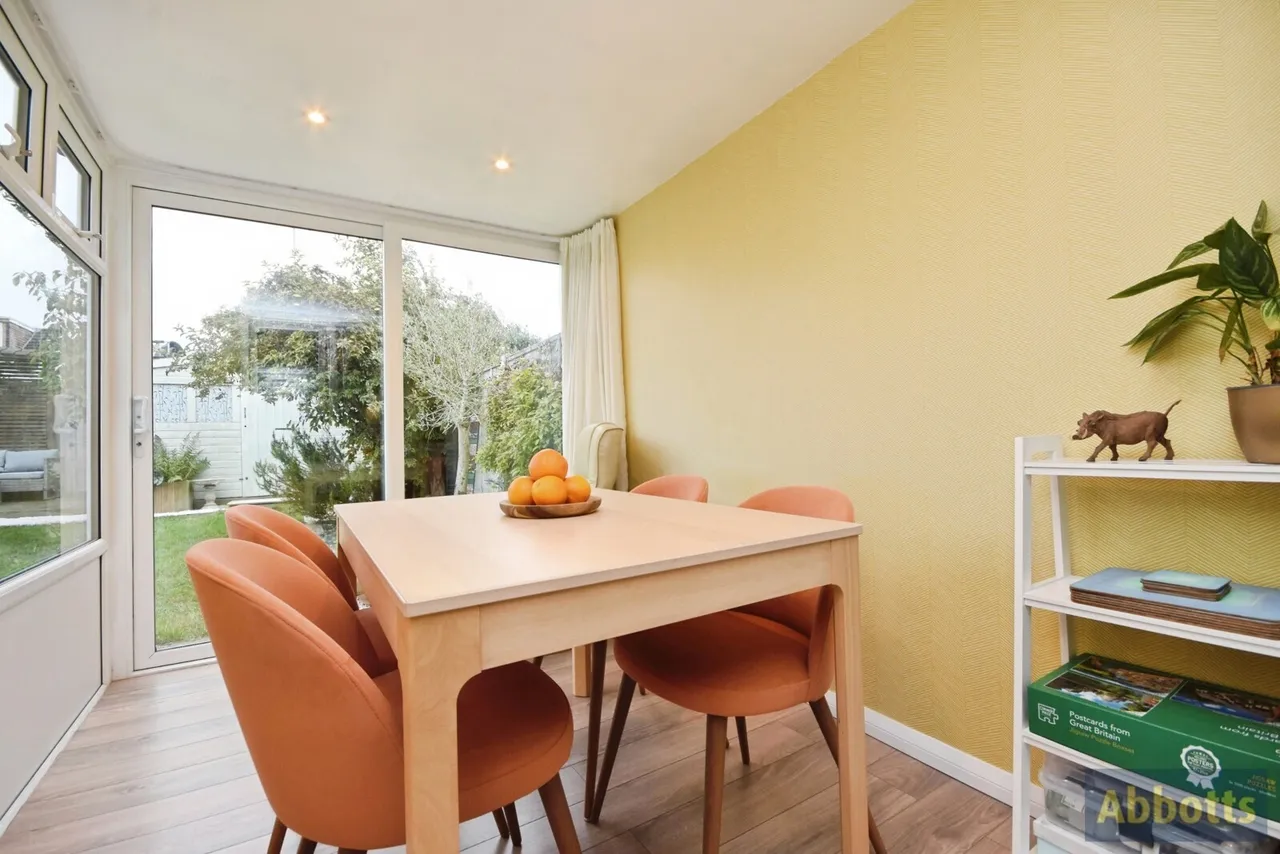 Creswick Avenue, Rayleigh, SS6, photo 4