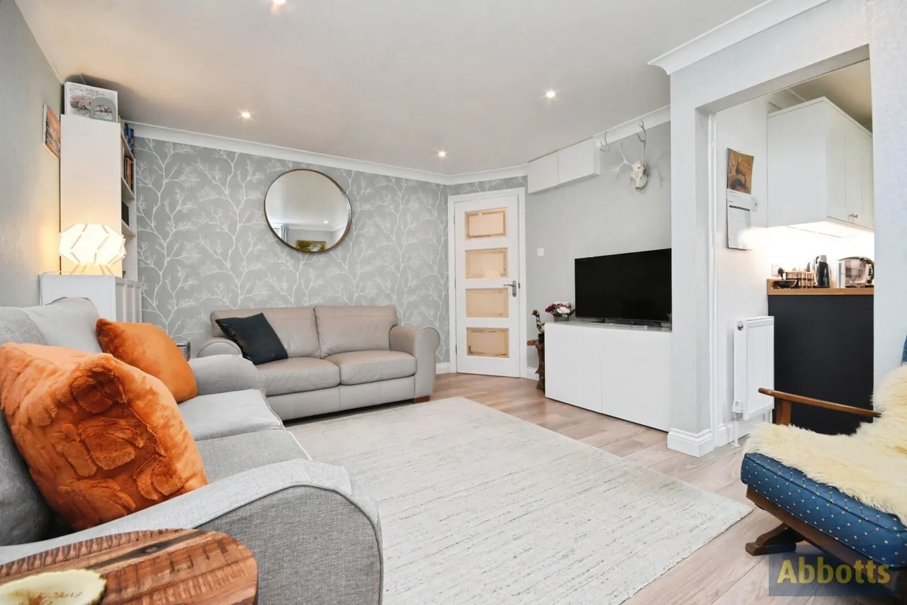 Creswick Avenue, Rayleigh, SS6, photo 3