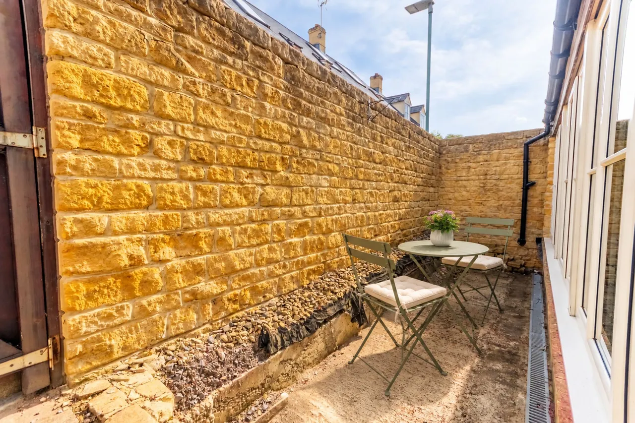 Coln Gardens, Andoversford, GL54, photo 19