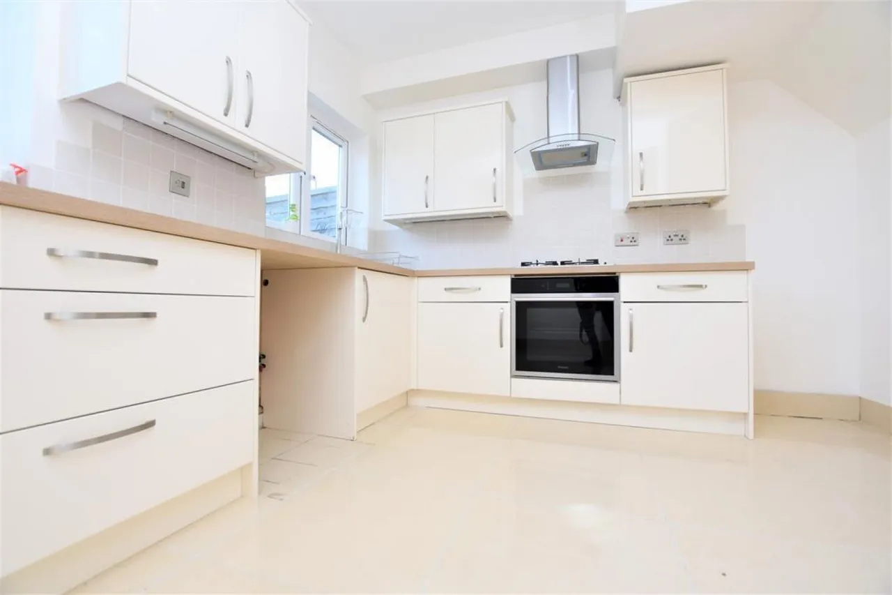 Somerville Road, Romford, RM6, photo 4