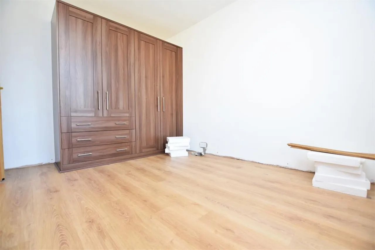Somerville Road, Romford, RM6, photo 8