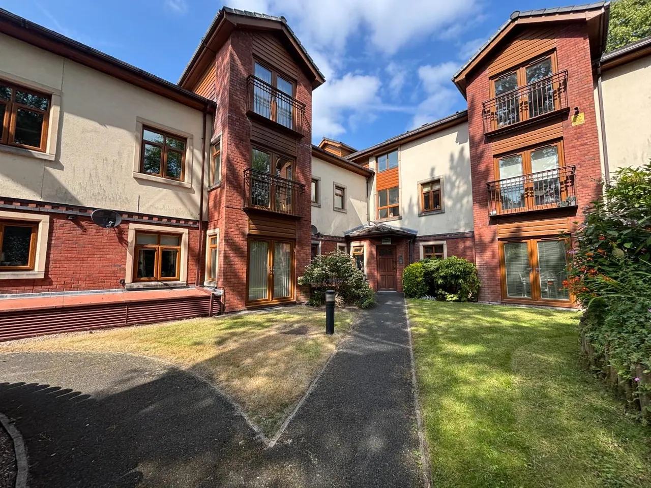 2 bed flat for sale — Bury New Road, Prestwich, Manchester, M25 0PZ