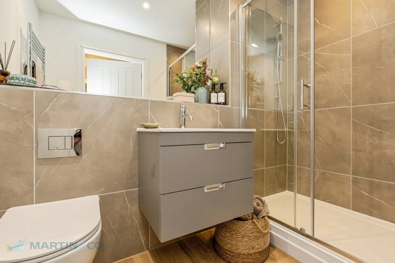 Shores Road, Horsell, GU21, photo 10