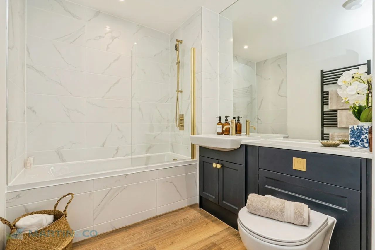 Shores Road, Horsell, GU21, photo 8
