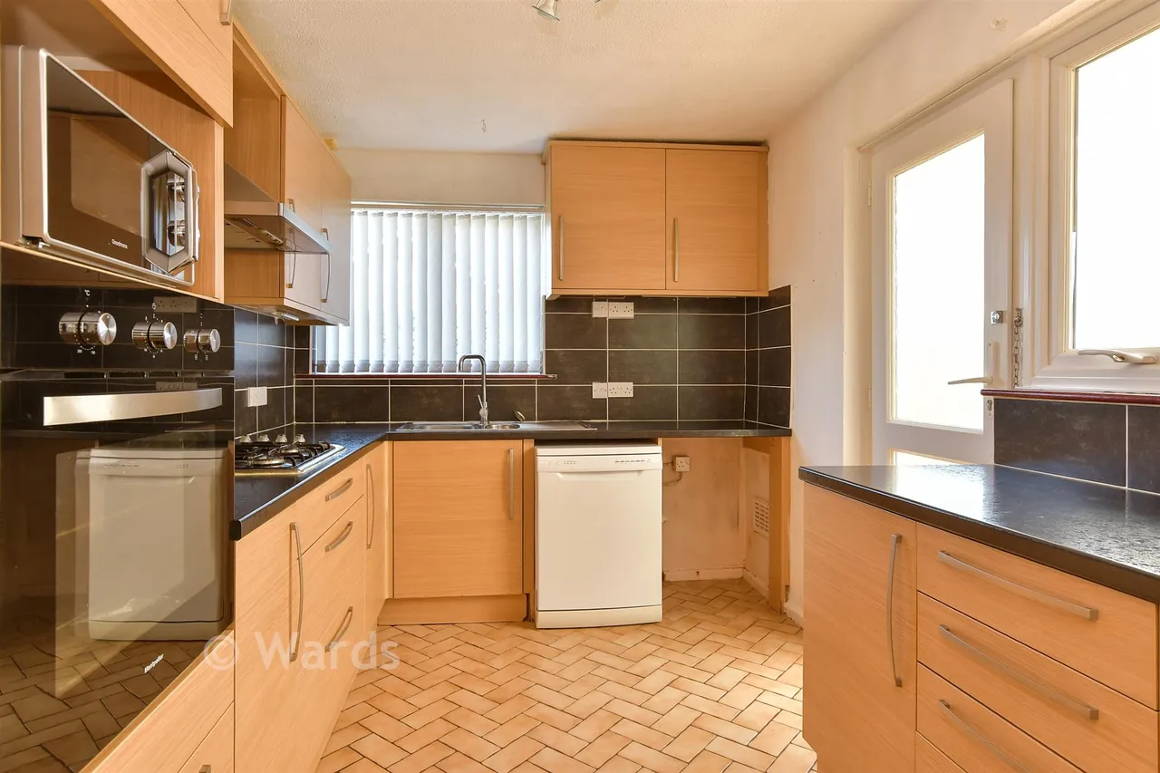 Victoria Road, Walderslade, ME5, photo 5
