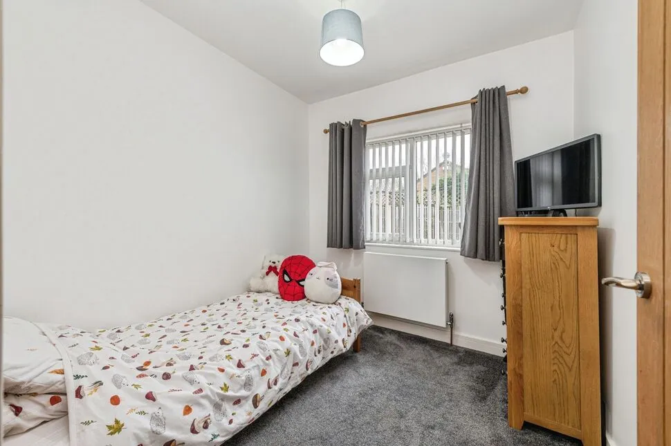 Wakefield Road, Ossett, West Yorkshire, WF5, photo 11