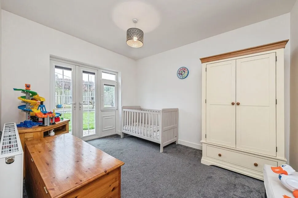 Wakefield Road, Ossett, West Yorkshire, WF5, photo 3