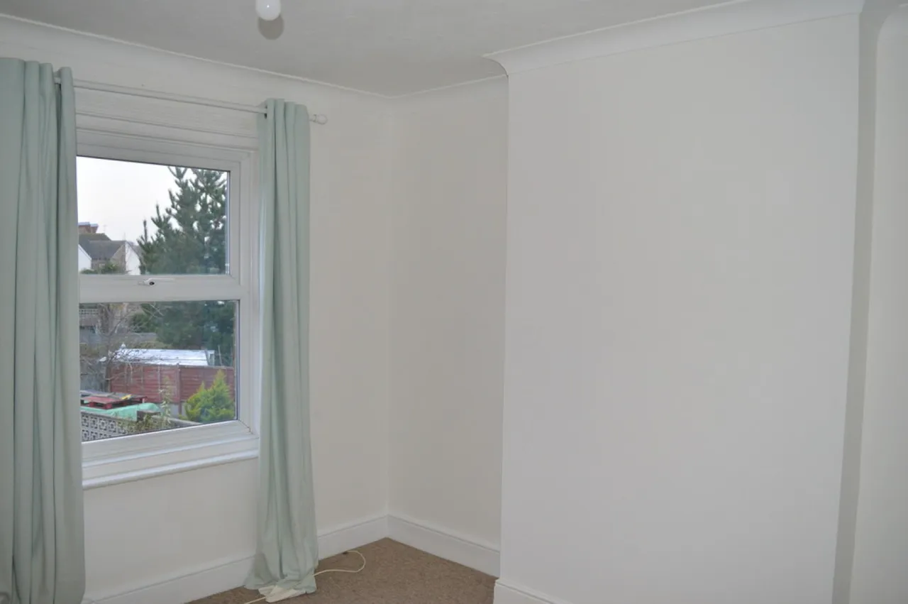 Emerson Road, Poole, photo 12