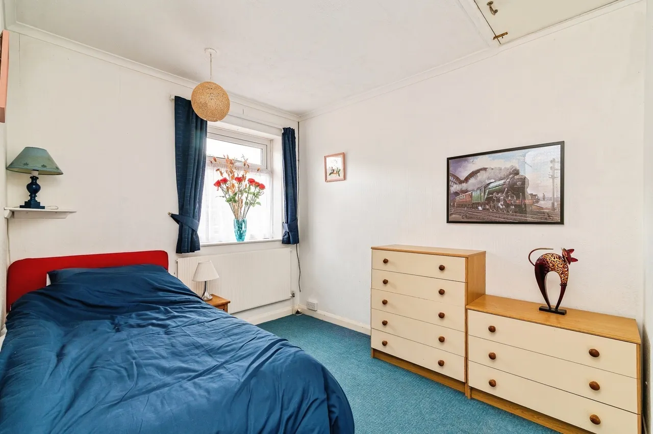 Walsingham Road, Woodthorpe, NG5, photo 11