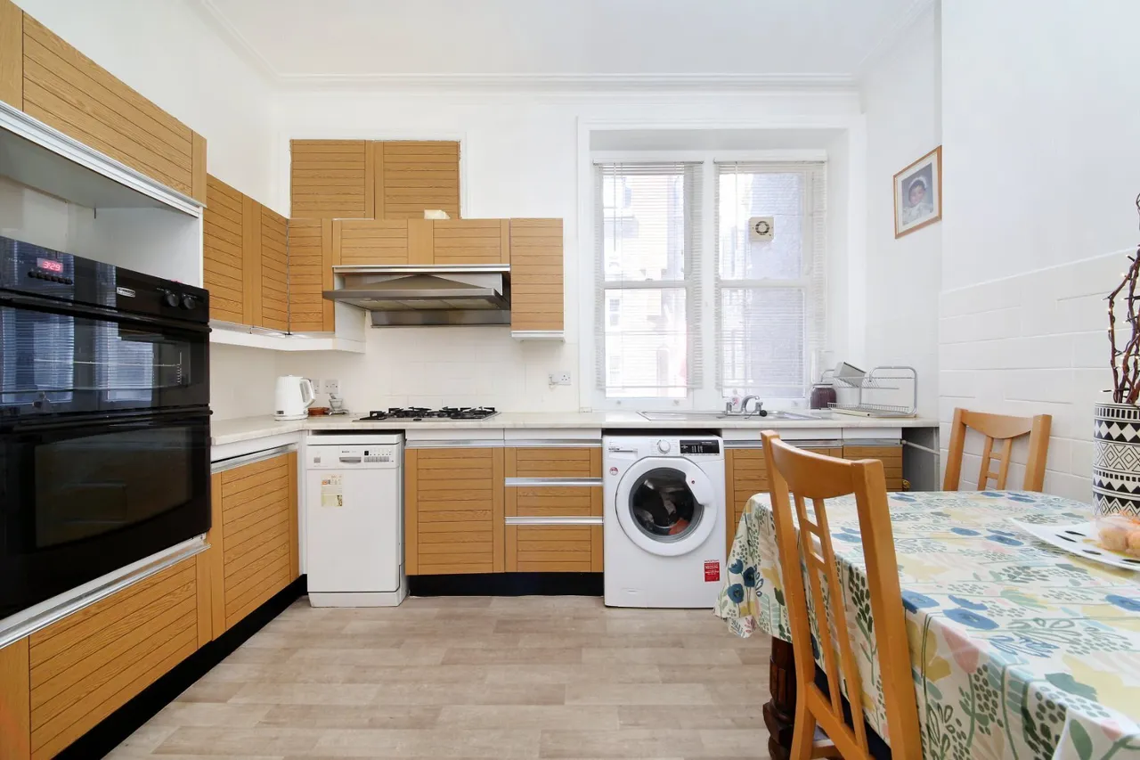 Lurline Gardens, London, SW11, photo 7