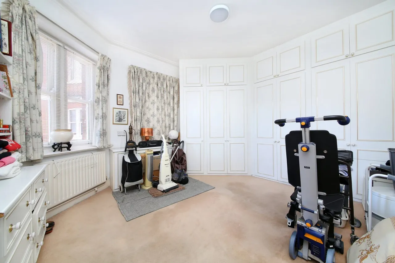 Lurline Gardens, London, SW11, photo 8
