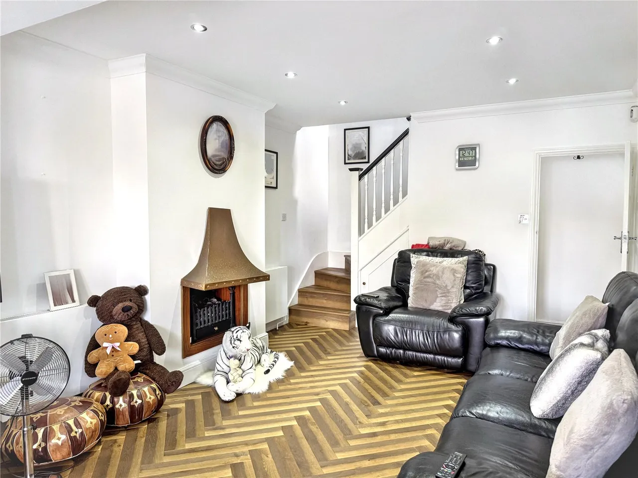 Woodfall Avenue, Barnet, EN5 2HA, photo 4
