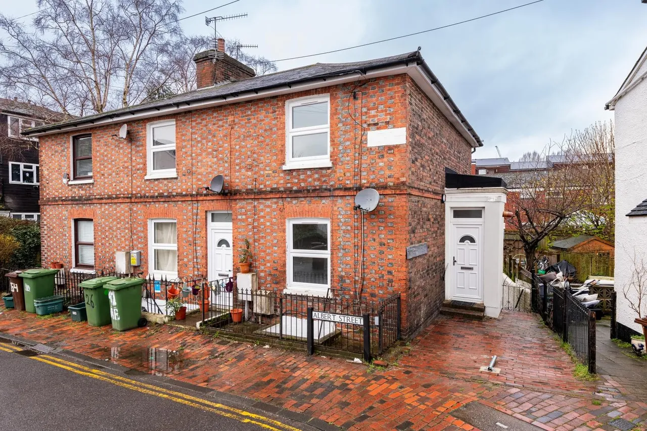 2 bed flat for sale — Albert Street, Tunbridge Wells, Kent TN1 2QH