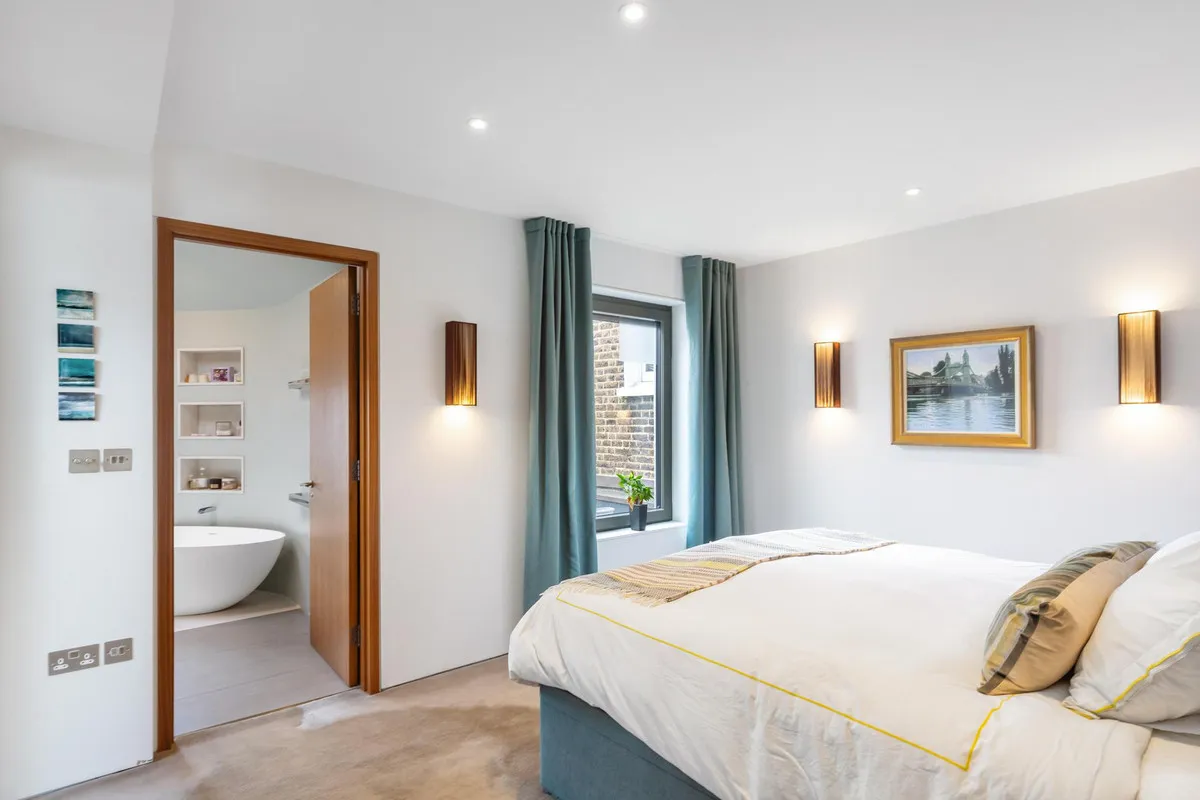 Cromwell Grove, London, W6, photo 21