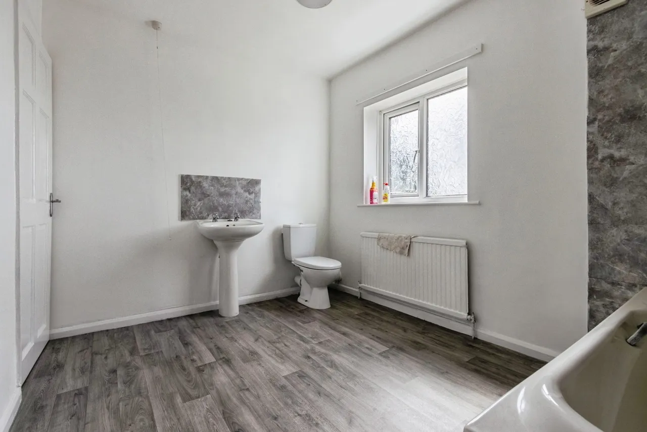 McLaren Avenue, Upton, Pontefract, West Yorkshire, WF9, photo 11