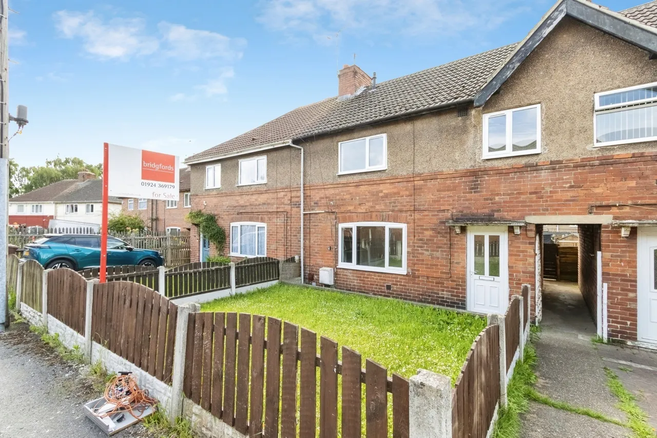 McLaren Avenue, Upton, Pontefract, West Yorkshire, WF9, photo 13