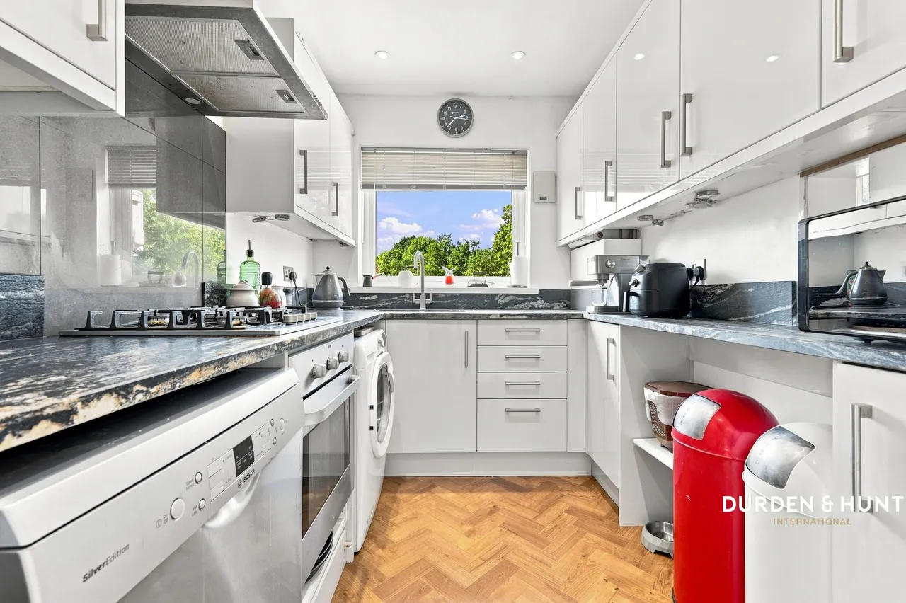 Barncroft Close, Loughton, IG10, photo 6