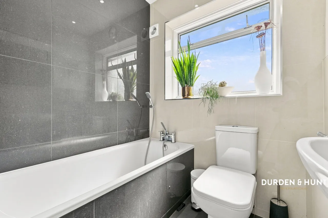 Barncroft Close, Loughton, IG10, photo 9