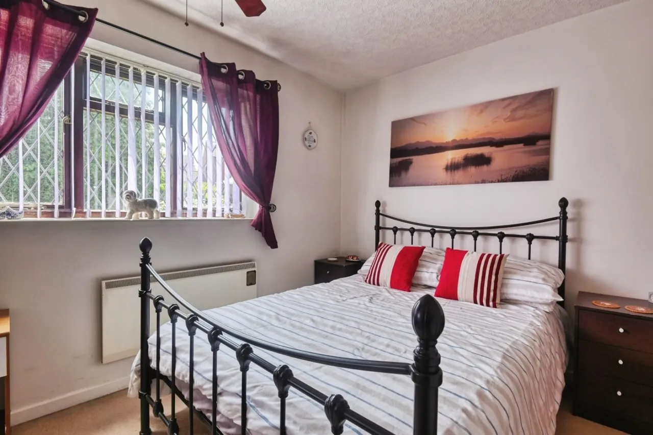 Dexter Way, Birchmoor, B78, photo 8