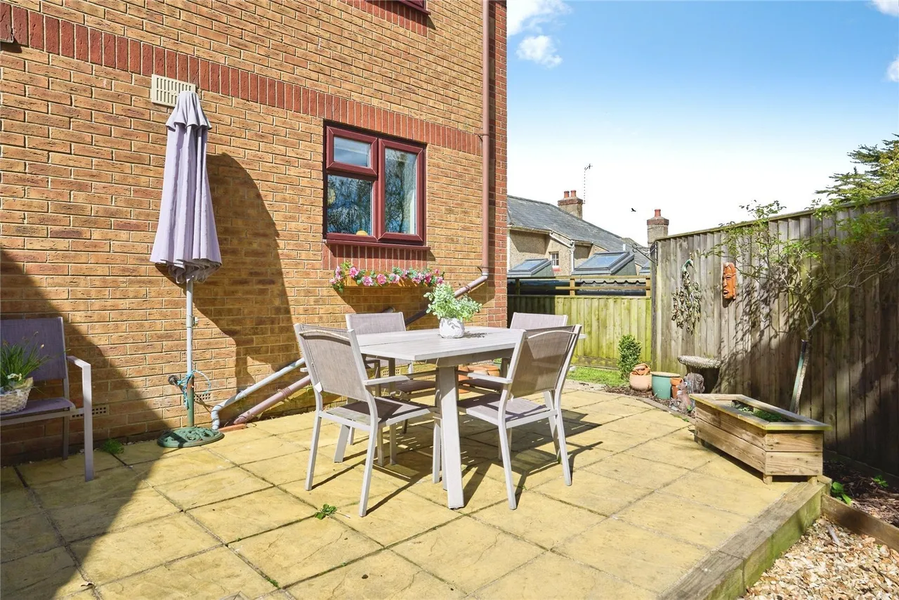 Manor Road, Wroxall, PO38, photo 8