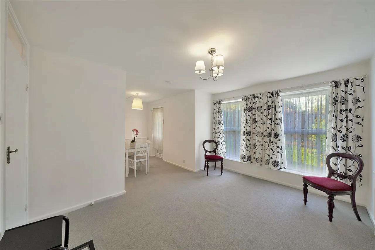 Rowan Close, Wembley, HA0, photo 5