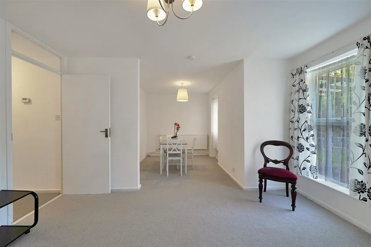 Rowan Close, Wembley, HA0, photo 9
